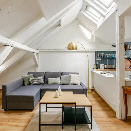 And The Au Coeur De Apartment