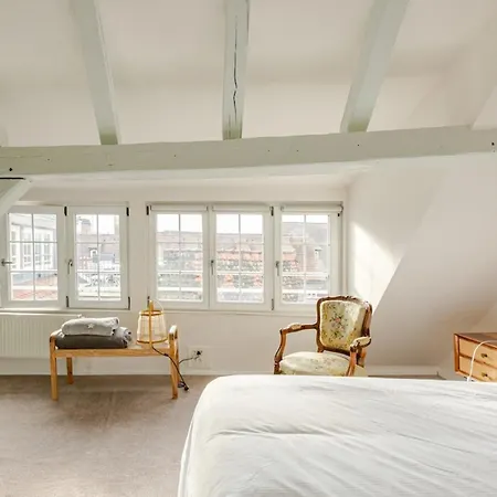 And The Au Coeur De Apartment